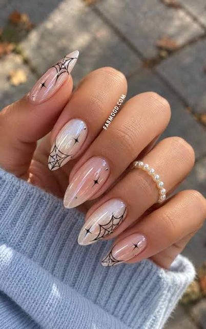 Spider lace